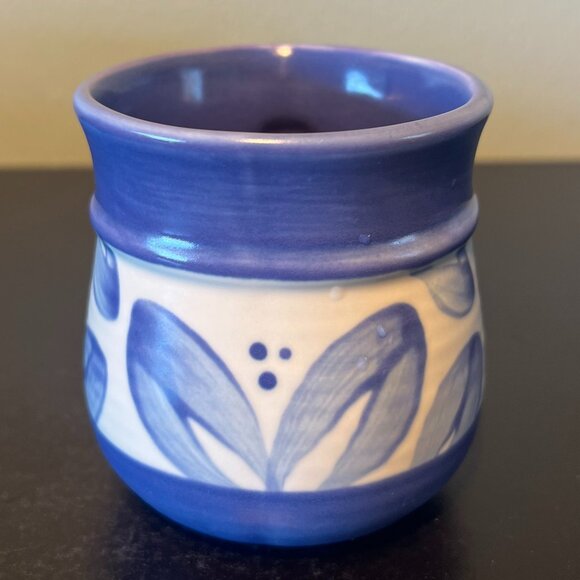 Vintage PFALTZGRAFF Hand Painted VILLA FLORA Blue & White Stoneware Mug ~ Mexico - Picture 2 of 7